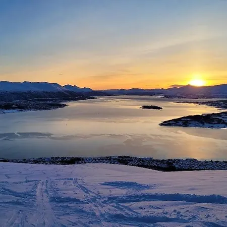 Studio Apartment Close To Tromso Апартаменты Kvaloya